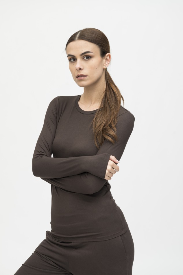 Majestic Filatures | T-shirt slim a maniche lunghe in viscosa 2