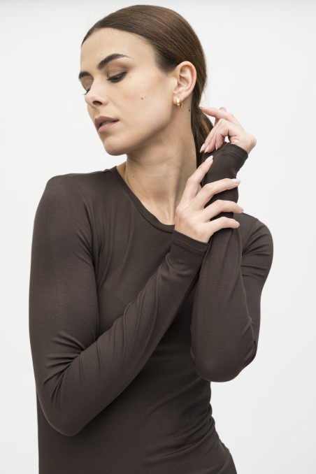 Majestic Filatures | T-shirt slim a maniche lunghe in viscosa