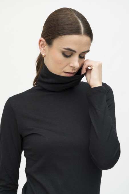 Majestic Filatures| T-shirt dolcevita slim in cotone e cashmere Essenziale