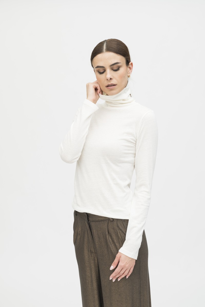 Majestic Filatures | T-shirt dolcevita nera a maniche lunghe in cotone e cashmere