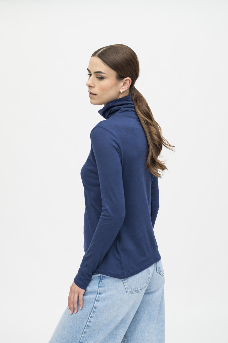 Majestic Filatures | T-shirt dolcevita nera a maniche lunghe in cotone e cashmere
