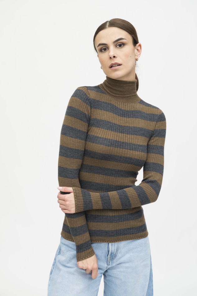 Majestic Filatures | Maglia dolcevita a costine rigata