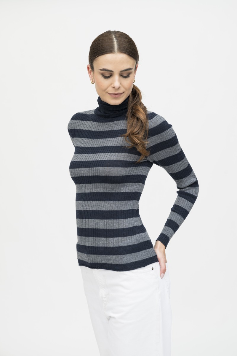 Majestic Filatures | Maglia dolcevita a costine rigata