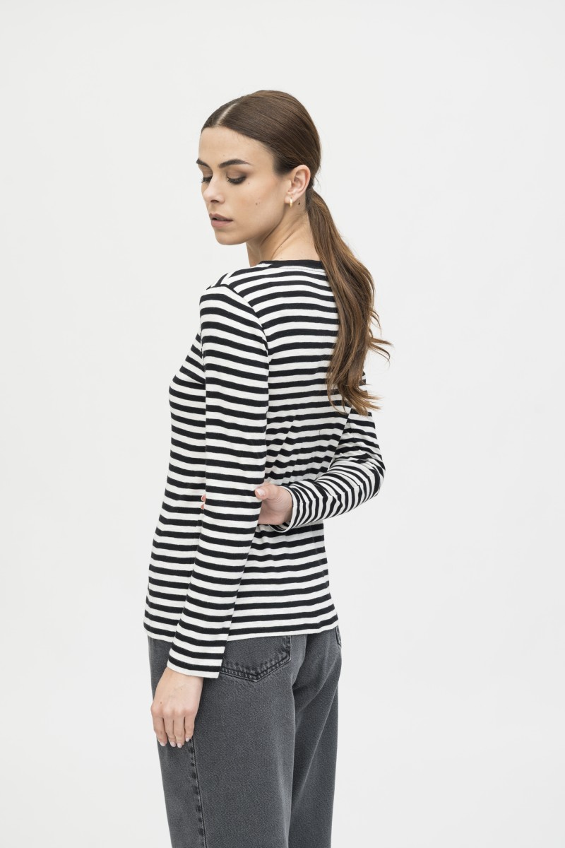 T-shirt a righe in cotone fiammato