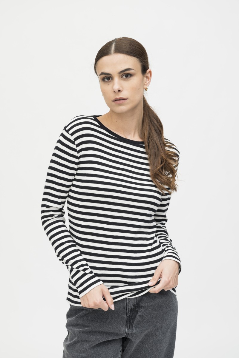 T-shirt a righe in cotone fiammato