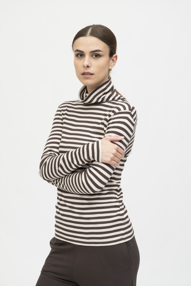 Majestic Filatures |T-shirt dolcevita rigata in lyocell