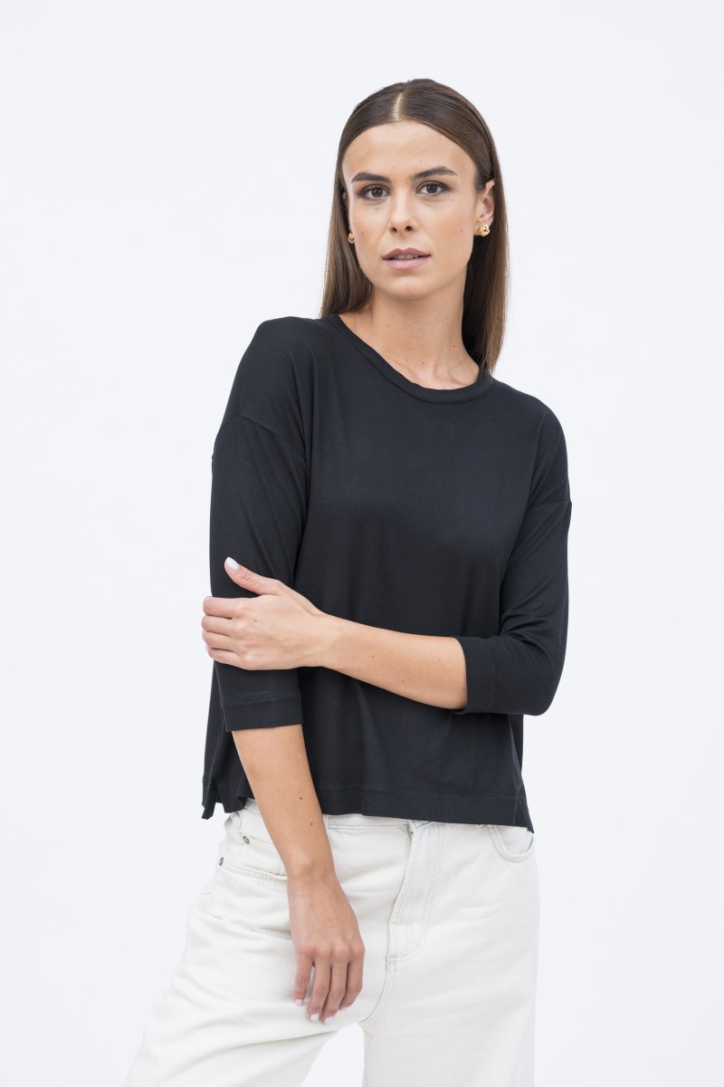 Majestic Filatures | T-shirt girocollo con spacchetti sui lati