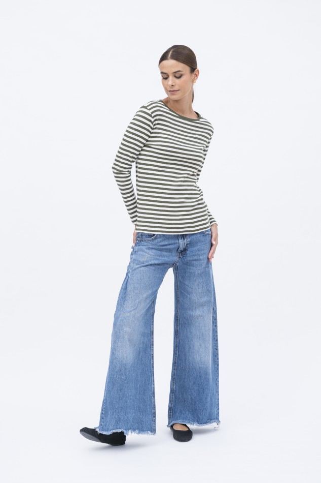 T-shirt a righe in cotone fiammato