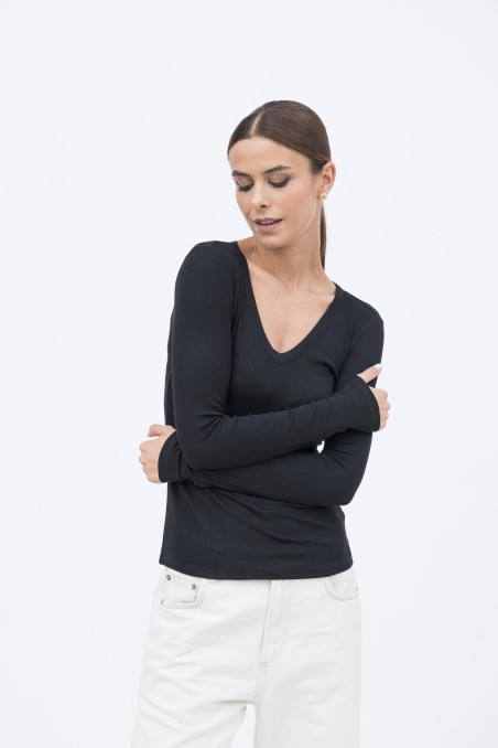 Majestic Filatures | T-shirt in viscosa a costine con scollo a V