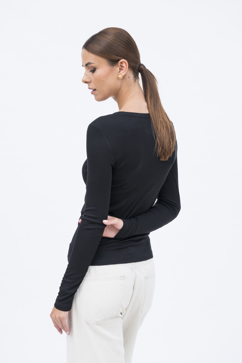 Majestic Filatures | T-shirt in viscosa a costine con scollo a V