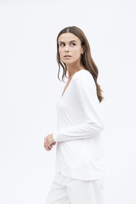 Majestic Filatures | T-shirt scollo a V regular in viscosa