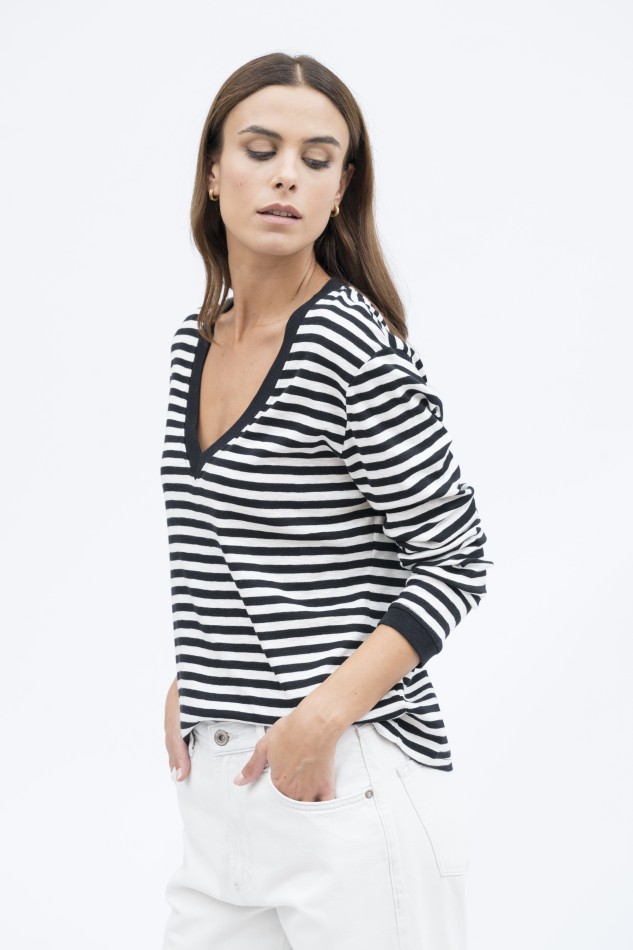 T-Shirt maniche lunghe scollo a V in cotone organico 2
