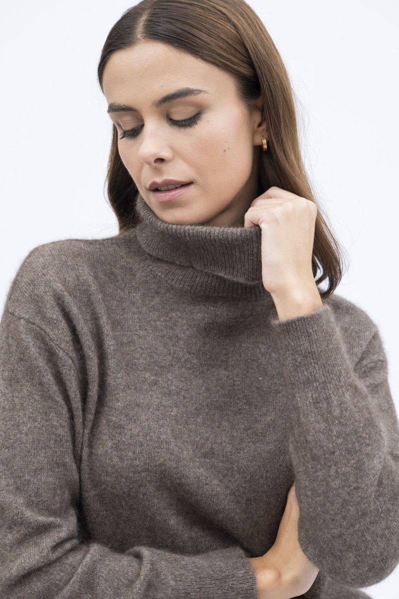 Majestic Filatures | Pullover in Raccoon dolcevita e maniche lunghe