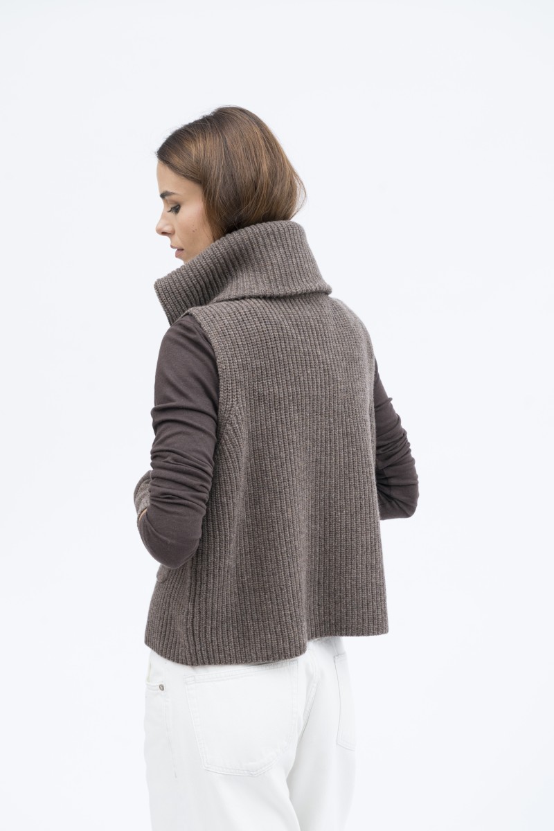 Majestic Filatures | Gilet con collo alto e zip in 100% lana merinos