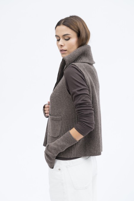 Majestic Filatures | Gilet con collo alto e zip in 100% lana merinos