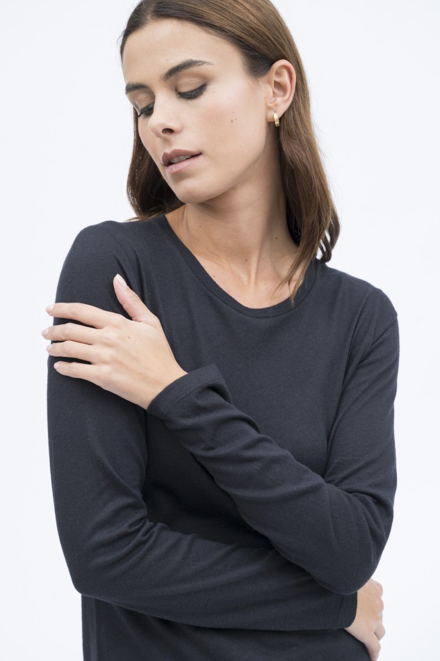 T-shirt girocollo slim in cotone e cashmere